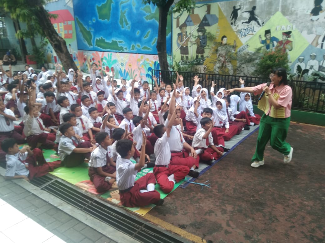 Wisata LiterAsyik Ke SDN Balimester 01